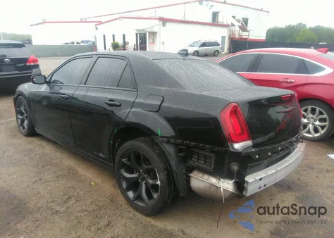 2021 Chrysler 300 300S z USA, uszkodzony, nr VIN 2C3CCABG6MH622466